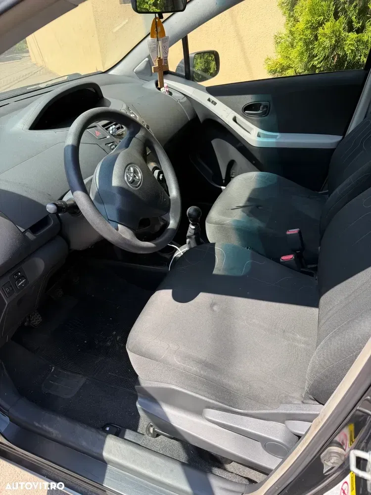 Toyota Yaris — imagine 5