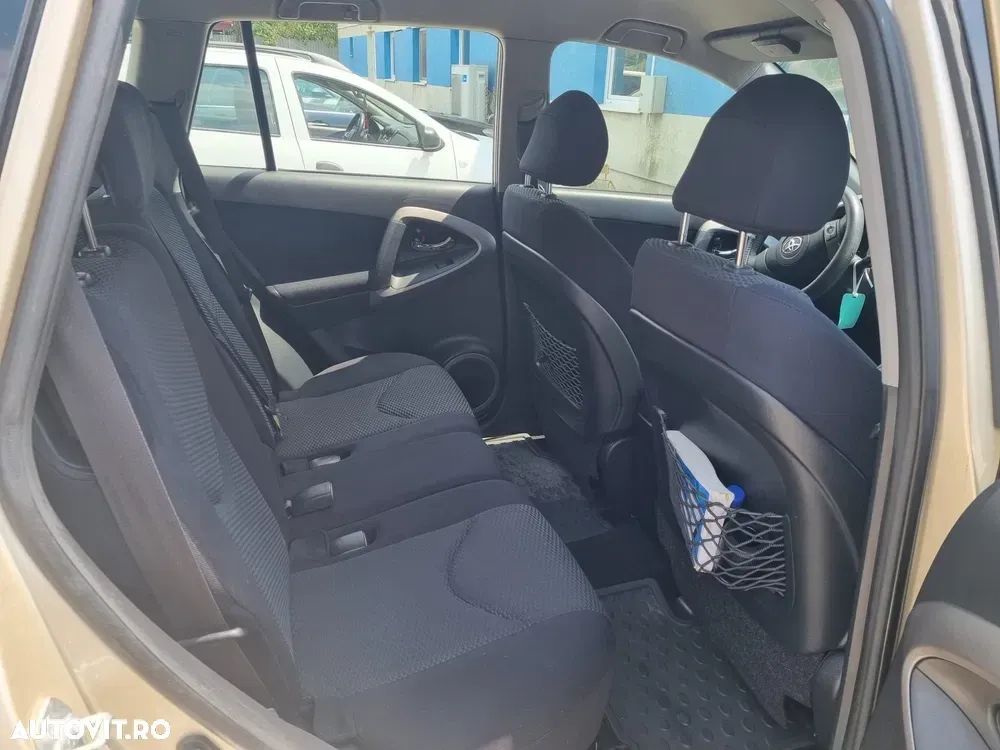 Toyota RAV4 III 2.0 Aut Executive — imagine 6