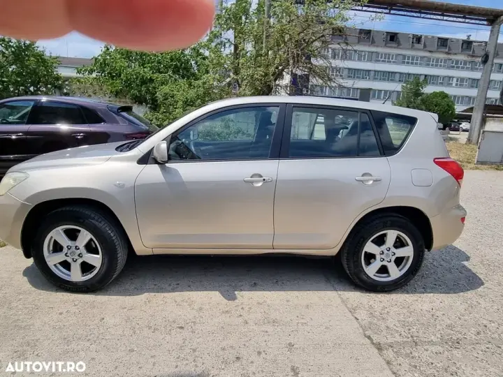 Toyota RAV4 III 2.0 Aut Executive