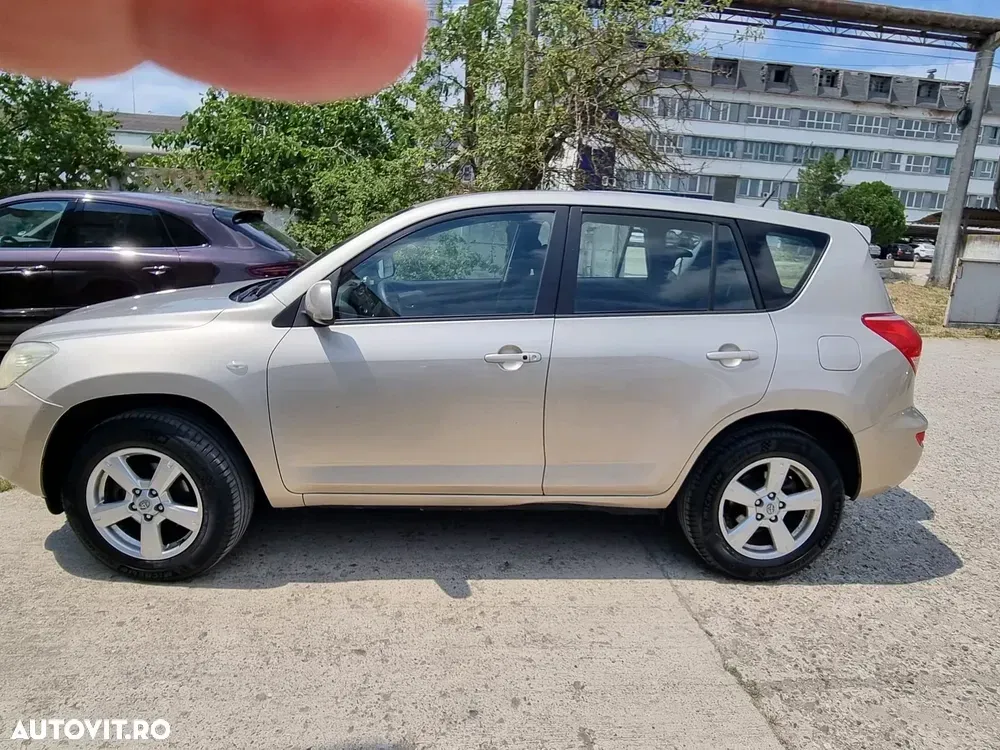 Toyota RAV4 III 2.0 Aut Executive — imagine 3