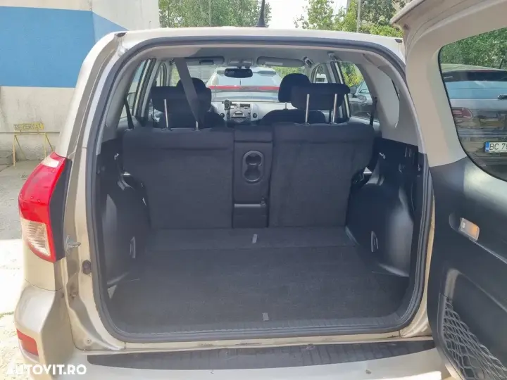 Toyota RAV4 III 2.0 Aut Executive