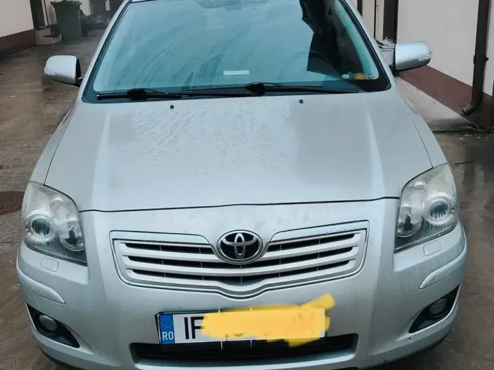 Toyota Avensis 2.2 D-4D Luxury