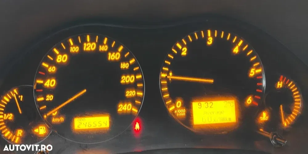 Toyota Avensis 2.2 D-4D Luxury — imagine 2