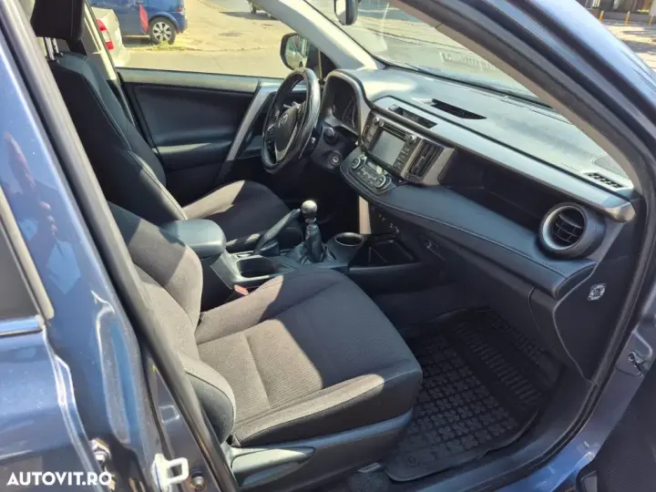 Toyota RAV4 IV 2.2 D-4D Comfort