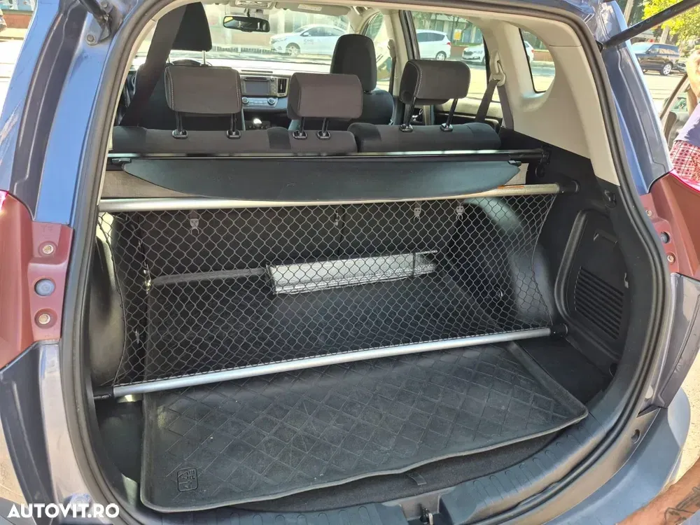 Toyota RAV4 IV 2.2 D-4D Comfort — imagine 5