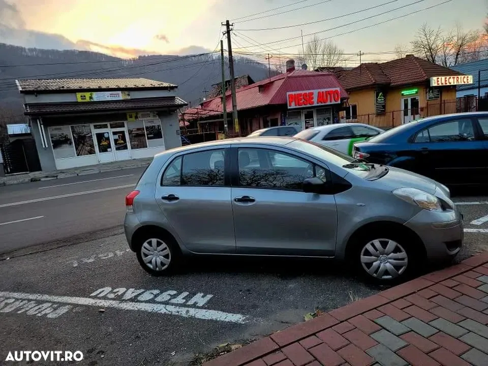 Toyota Yaris 1.0 — imagine 5