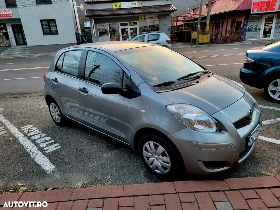 Toyota Yaris 1.0 — imagine 2