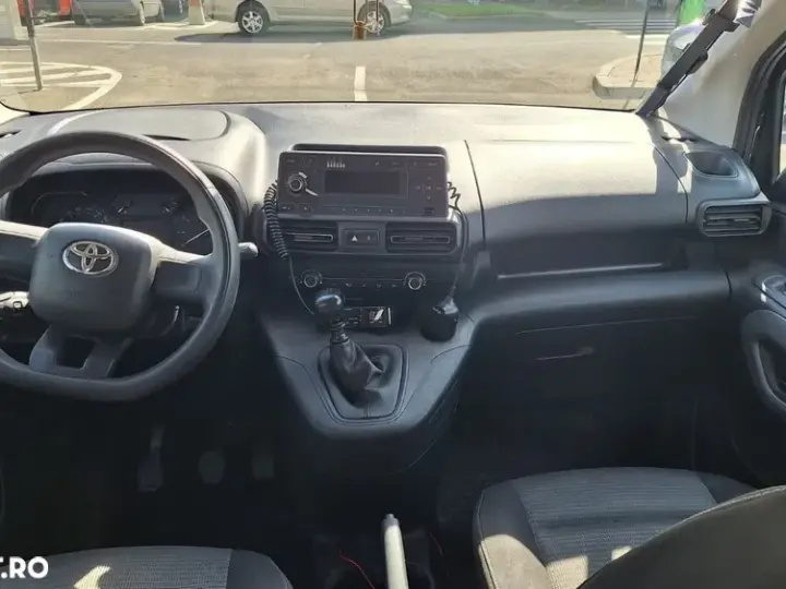 Toyota Proace 1.5 D-4D 102CP 5MT 4+1 L2H1 Comfort