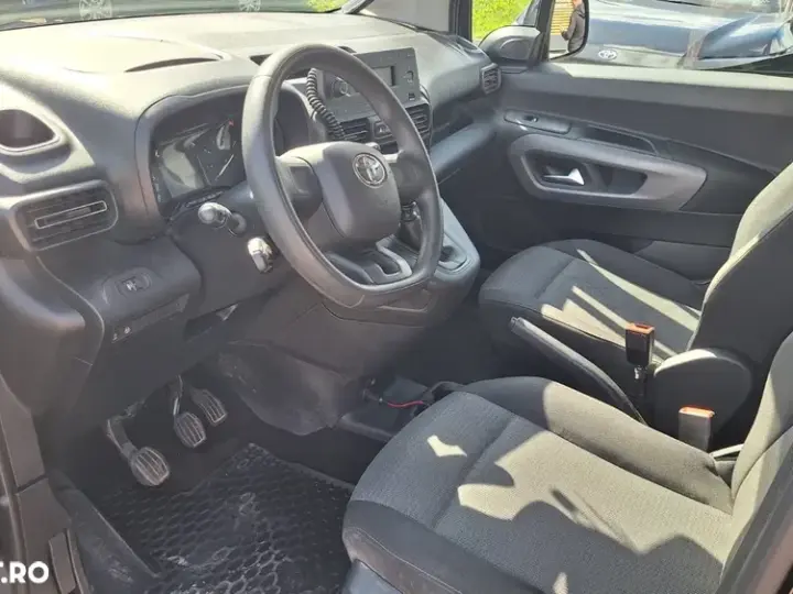 Toyota Proace 1.5 D-4D 102CP 5MT 4+1 L2H1 Comfort