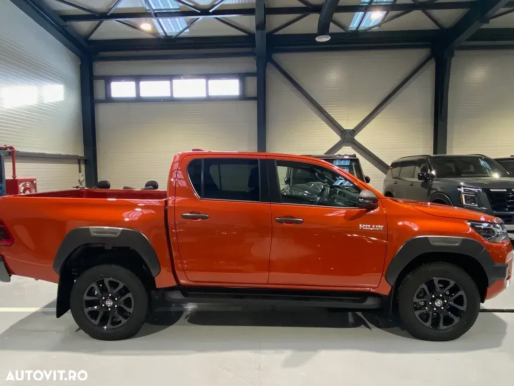 Toyota Hilux VIII 2.8D 204CP 4x4 Double Cab AT MHEV Invincible — imagine 2