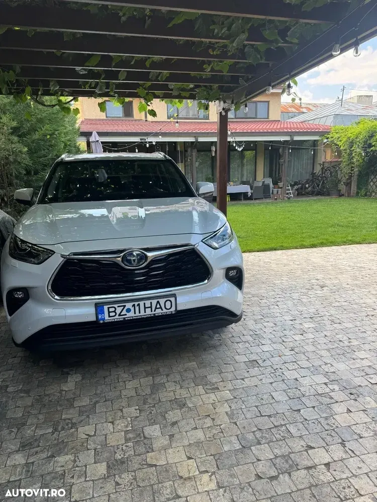 Toyota Highlander IV 2.5 L Dynamic Force 248CP Executive Pearly — imagine 5