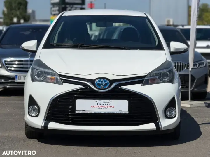 Toyota Yaris 1.5 VVT-i HSD Dynamic