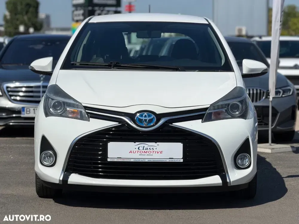 Toyota Yaris 1.5 VVT-i HSD Dynamic — imagine 2
