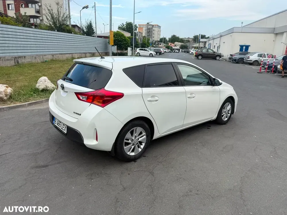 Toyota Auris II 1.8 L VVT-i Sol — imagine 4