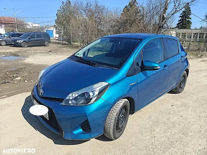 Toyota Yaris 1.5 VVT-i HSD Luna