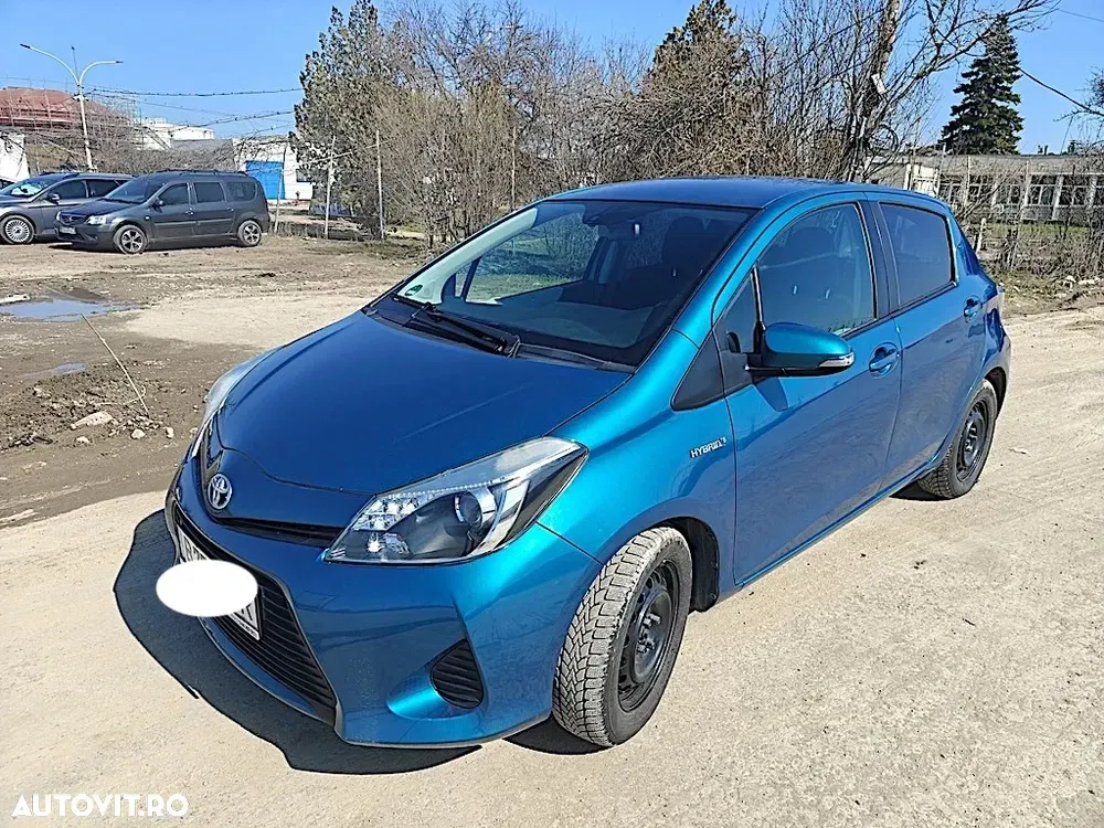 Toyota Yaris 1.5 VVT-i HSD Luna — imagine 2