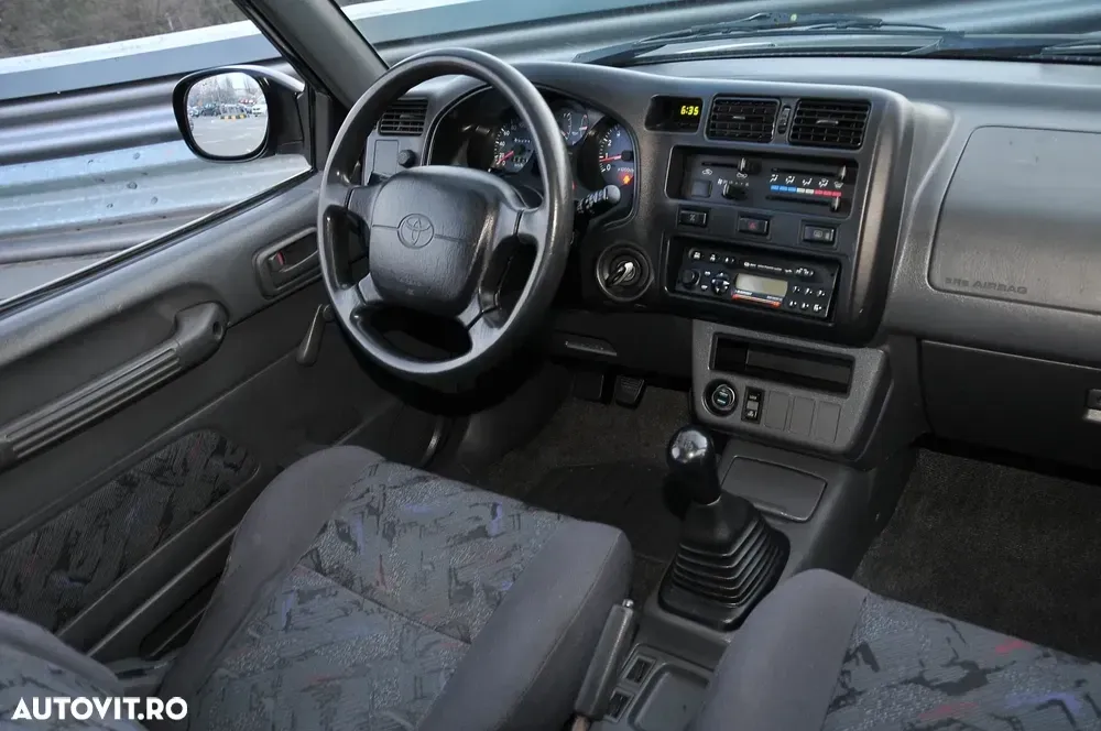 Toyota RAV4 I 4x4 — imagine 3
