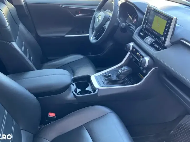 Toyota RAV4 V 2.0P CVT AWD Luxury
