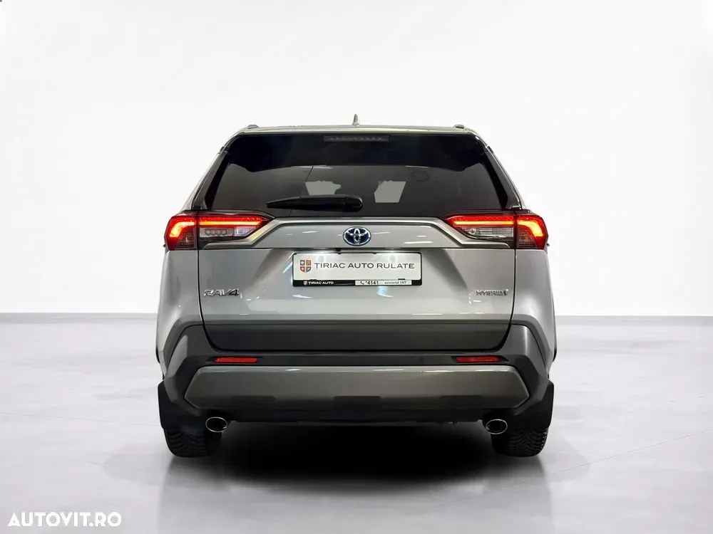 Toyota RAV4 — imagine 4