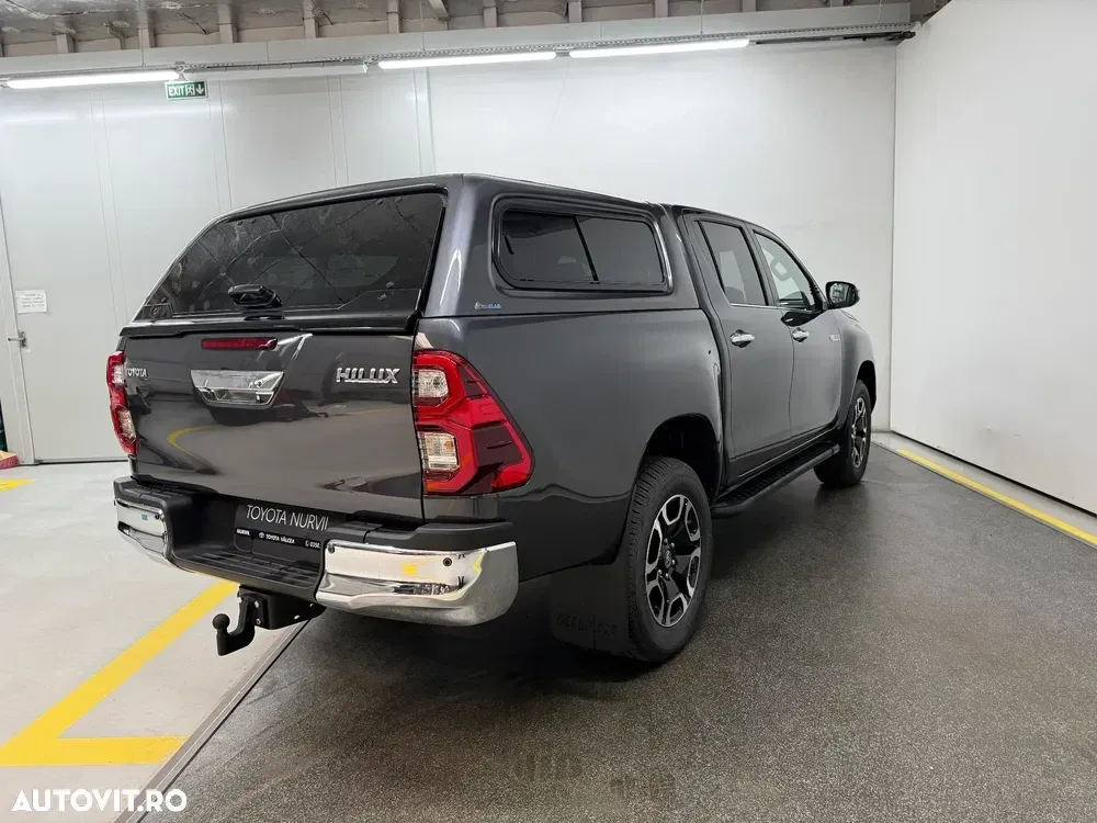 Toyota Hilux VIII 2.8D 204CP 4x4 Double Cab AT Executive — imagine 4