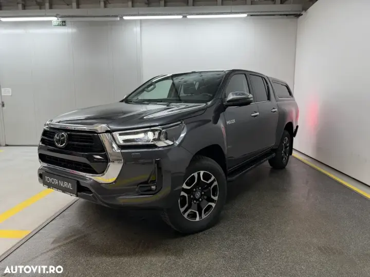 Toyota Hilux VIII 2.8D 204CP 4x4 Double Cab AT Executive