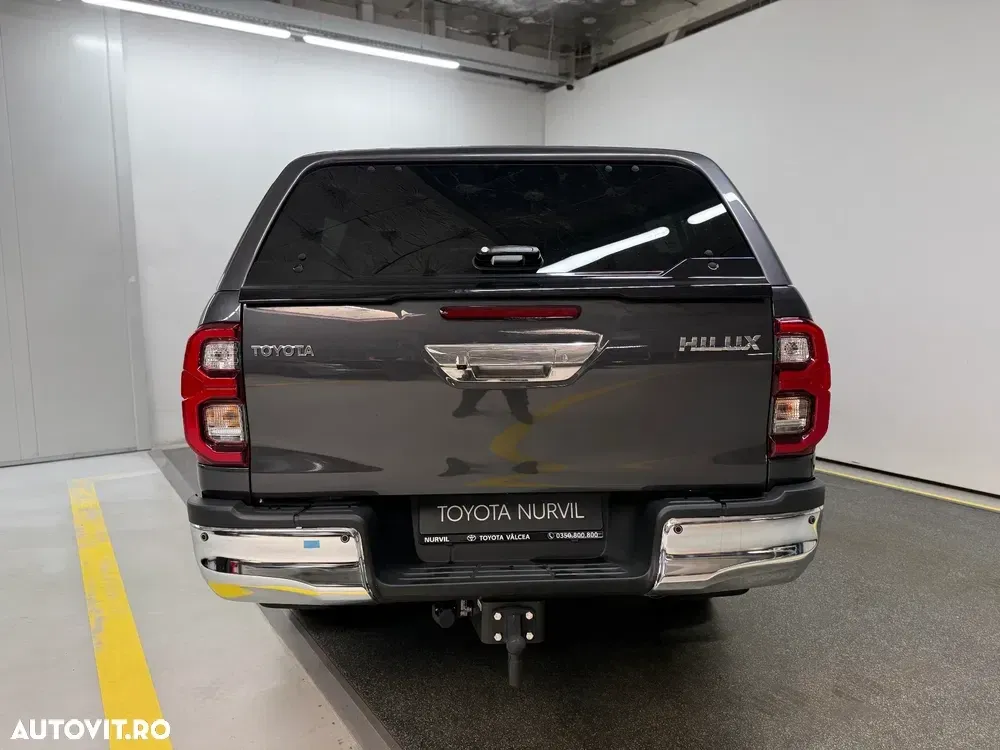 Toyota Hilux VIII 2.8D 204CP 4x4 Double Cab AT Executive — imagine 5