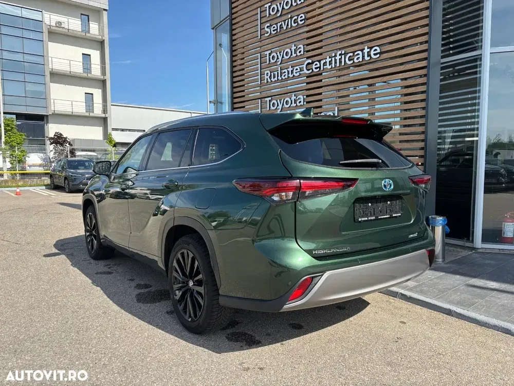Toyota Highlander IV 2.5 L Dynamic Force 248CP Luxury Metallic — imagine 3