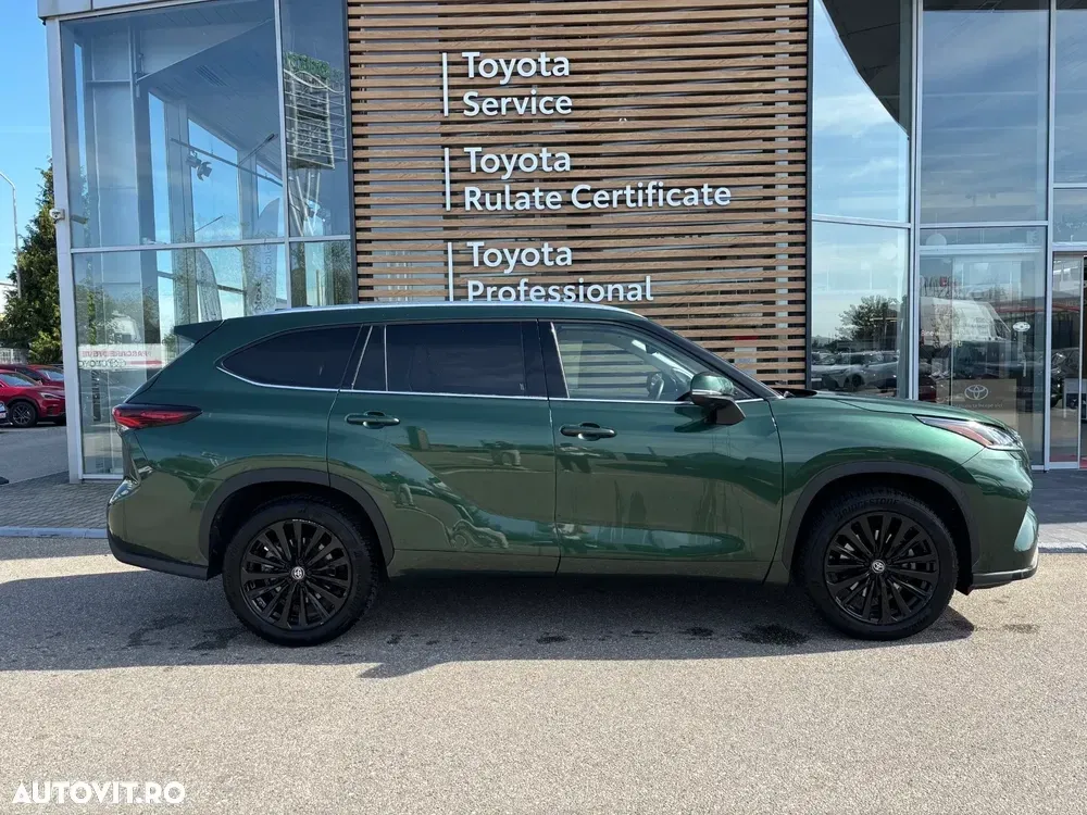 Toyota Highlander IV 2.5 L Dynamic Force 248CP Luxury Metallic — imagine 5