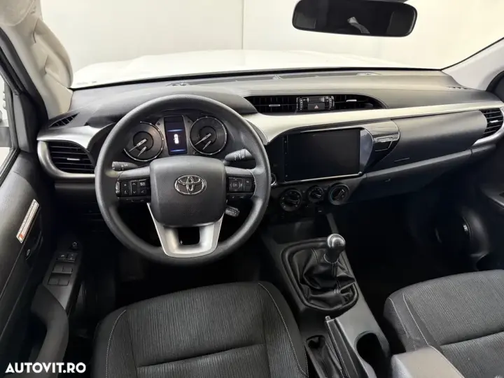 Toyota Hilux VIII