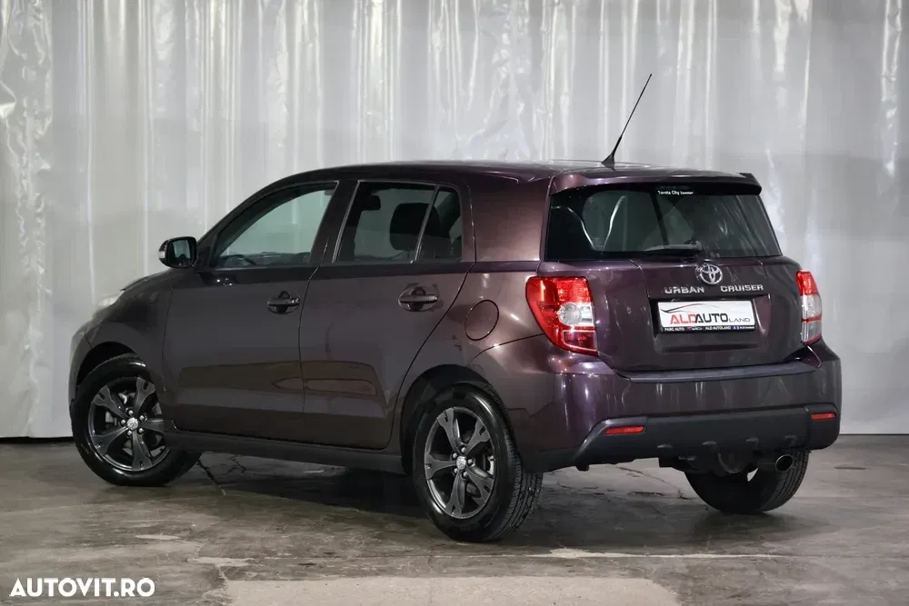 Toyota Urban Cruiser 1.4 D-4D 4x2 Town — imagine 4
