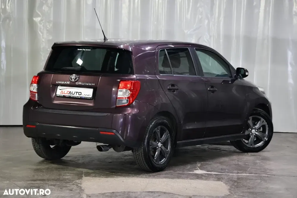 Toyota Urban Cruiser 1.4 D-4D 4x2 Town — imagine 2
