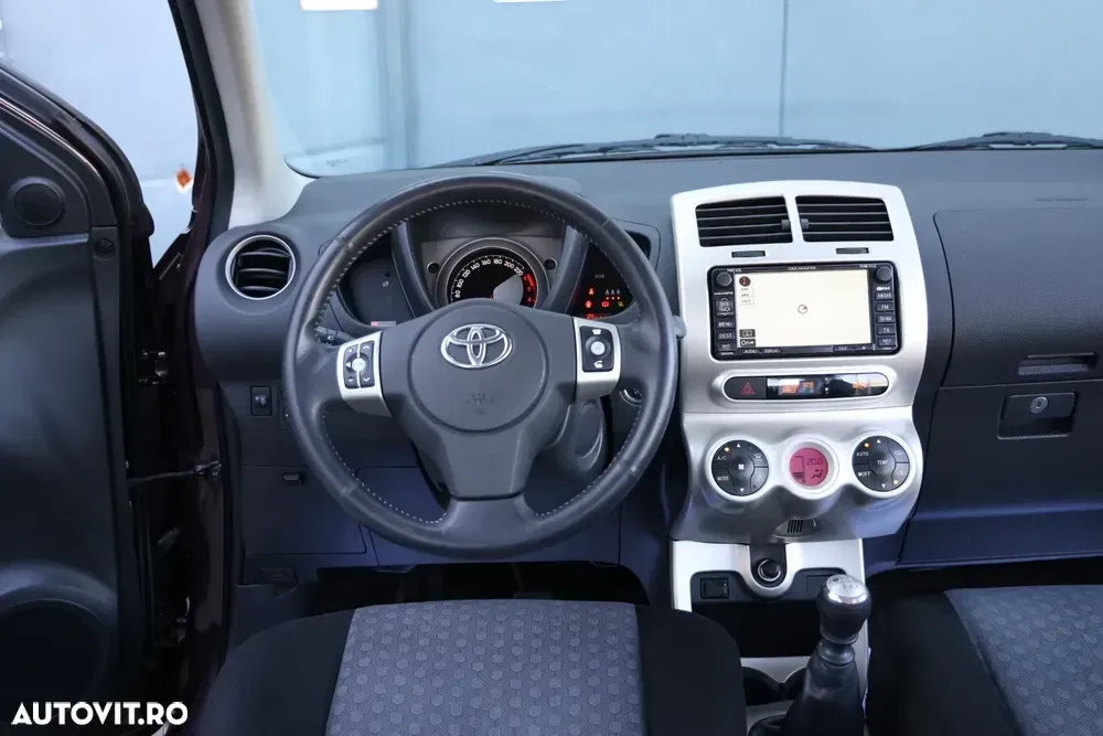 Toyota Urban Cruiser 1.4 D-4D 4x2 Town — imagine 5