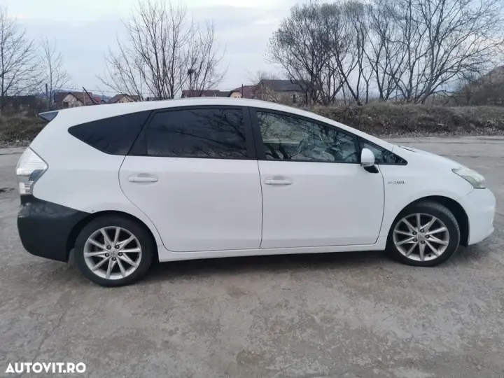 Toyota Prius+