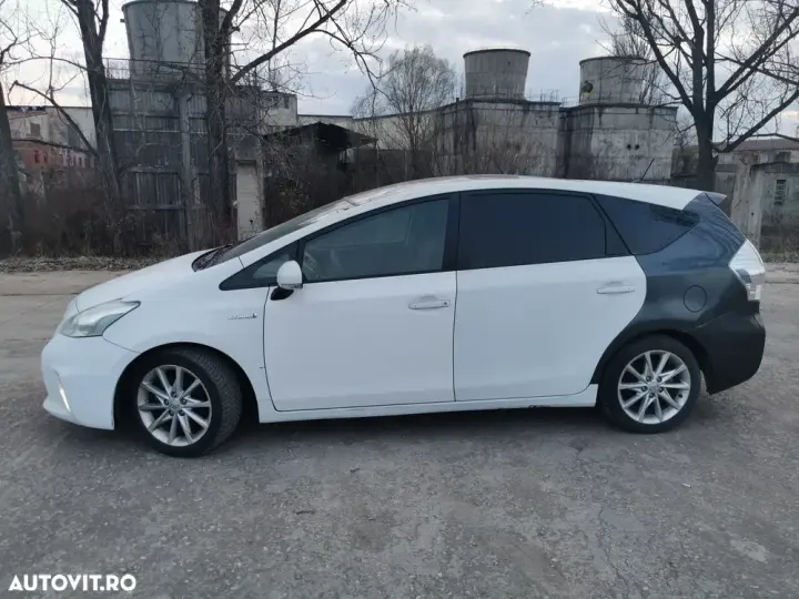 Toyota Prius+