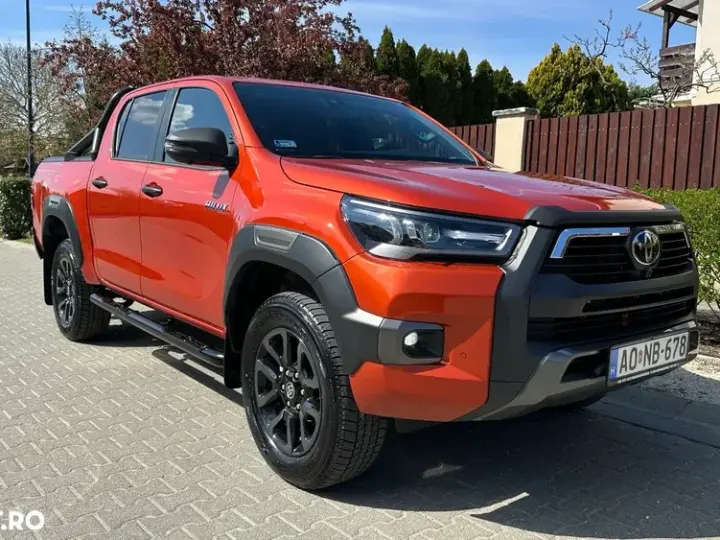 Toyota Hilux VIII 2.8D 204CP 4x4 Double Cab AT MHEV Invincible Color Edition