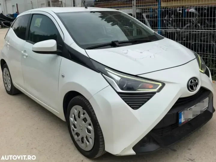 Toyota Aygo II 1.0 VVY-I 5 usi X-cite