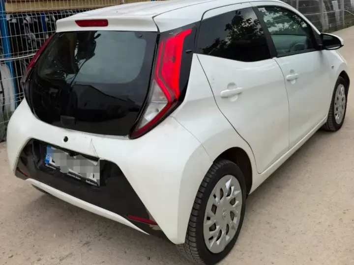Toyota Aygo II 1.0 VVY-I 5 usi X-cite
