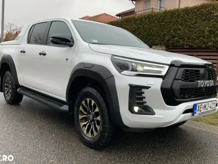 Toyota Hilux VIII 2.8D 204CP 4x4 Double Cab AT GR Sport