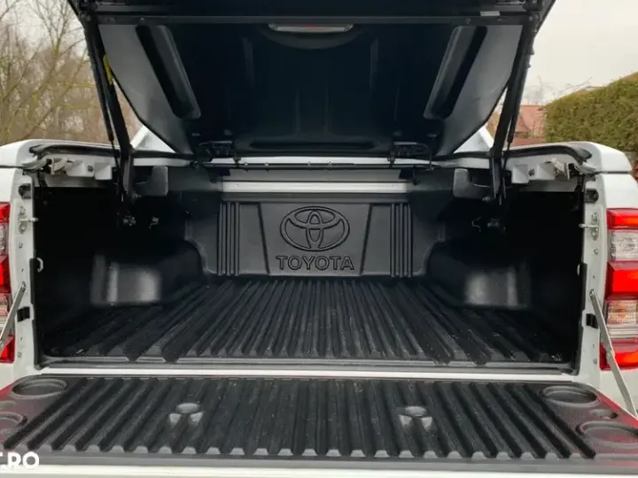 Toyota Hilux VIII 2.8D 204CP 4x4 Double Cab AT GR Sport