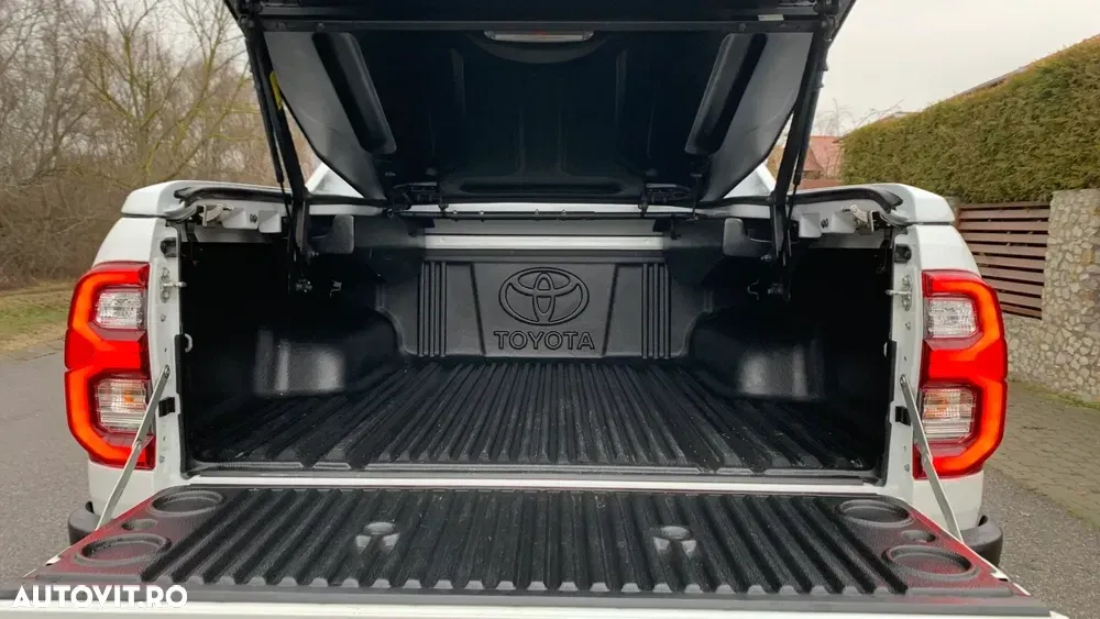 Toyota Hilux VIII 2.8D 204CP 4x4 Double Cab AT GR Sport — imagine 5