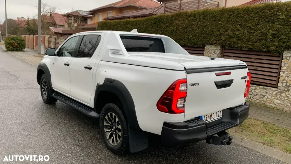 Toyota Hilux VIII 2.8D 204CP 4x4 Double Cab AT GR Sport — imagine 3