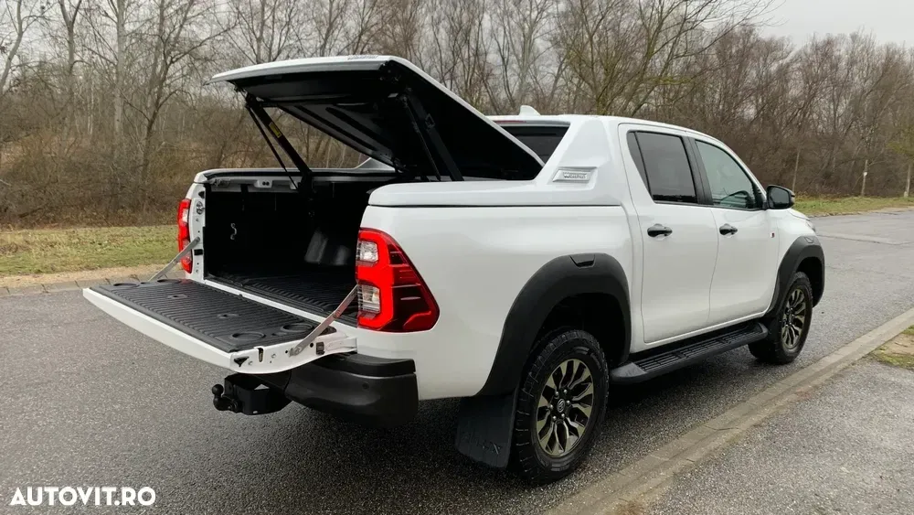 Toyota Hilux VIII 2.8D 204CP 4x4 Double Cab AT GR Sport — imagine 6