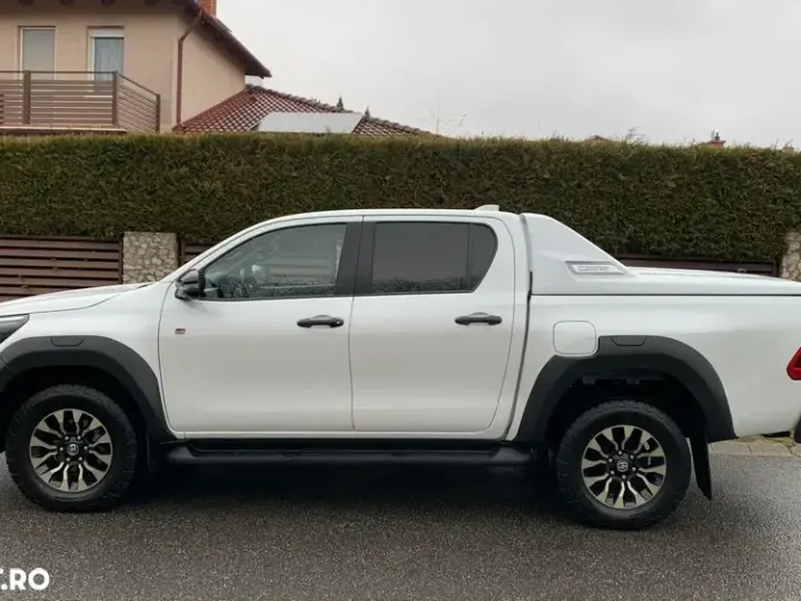 Toyota Hilux VIII 2.8D 204CP 4x4 Double Cab AT GR Sport