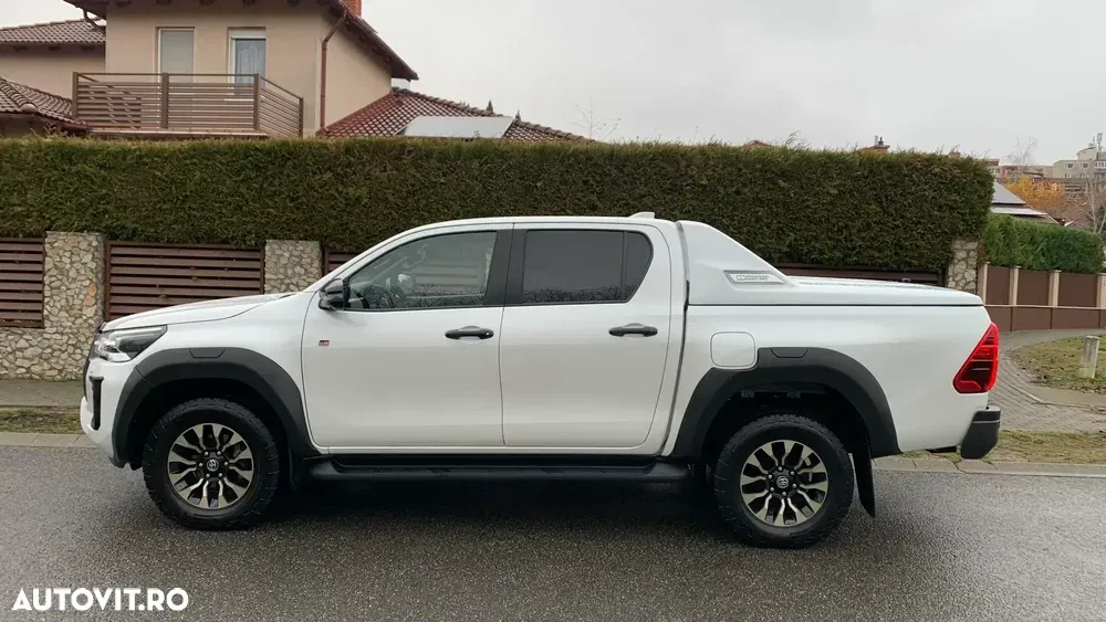 Toyota Hilux VIII 2.8D 204CP 4x4 Double Cab AT GR Sport — imagine 2
