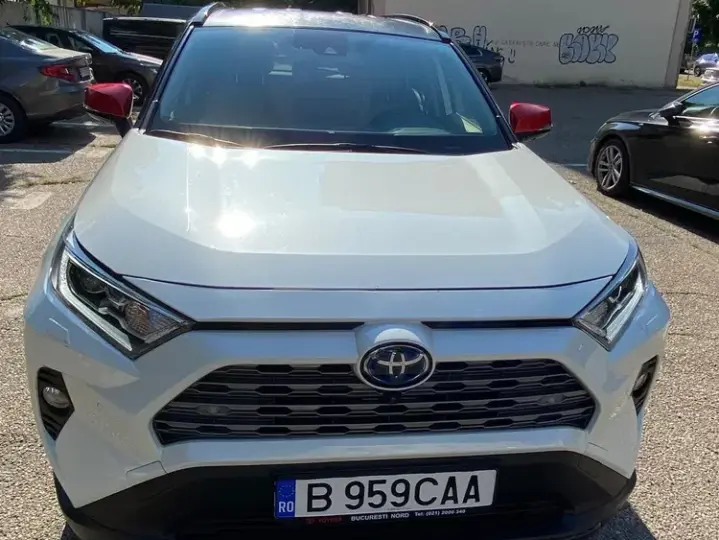 Toyota RAV4 V