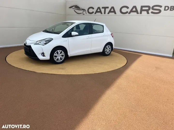 Toyota Yaris 1.5 VVT-i HSD Active