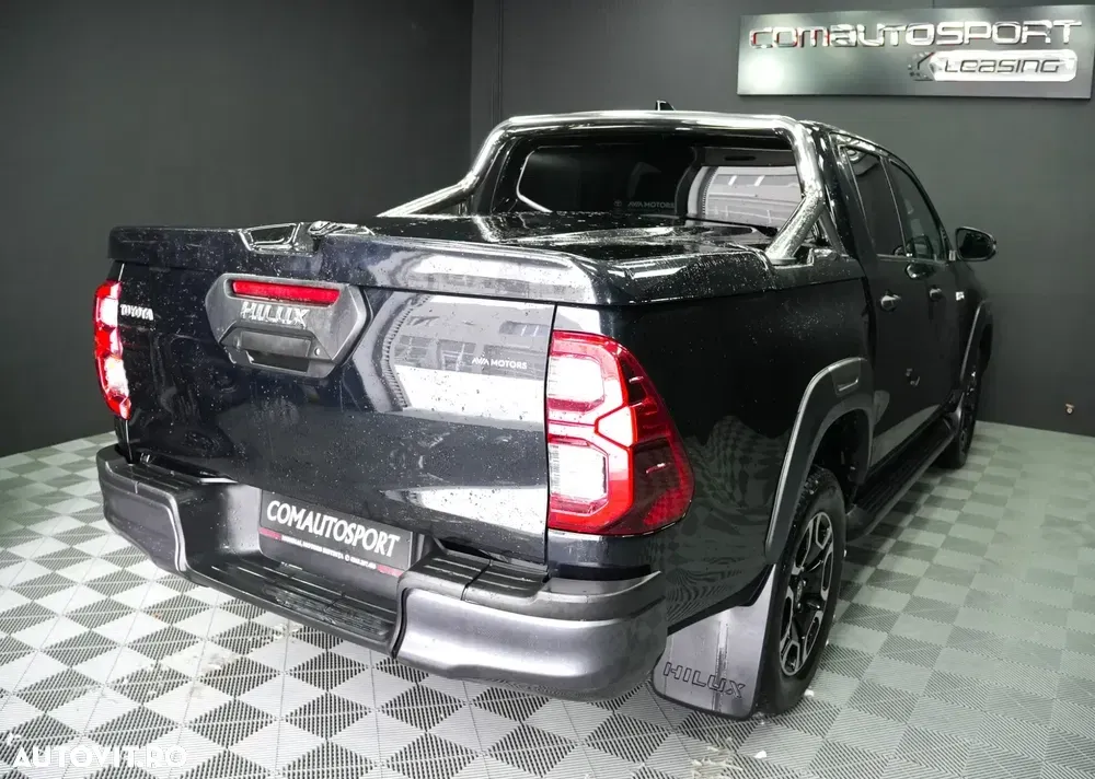 Toyota Hilux VIII 2.8D 204CP 4x4 Double Cab AT Invincible — imagine 6