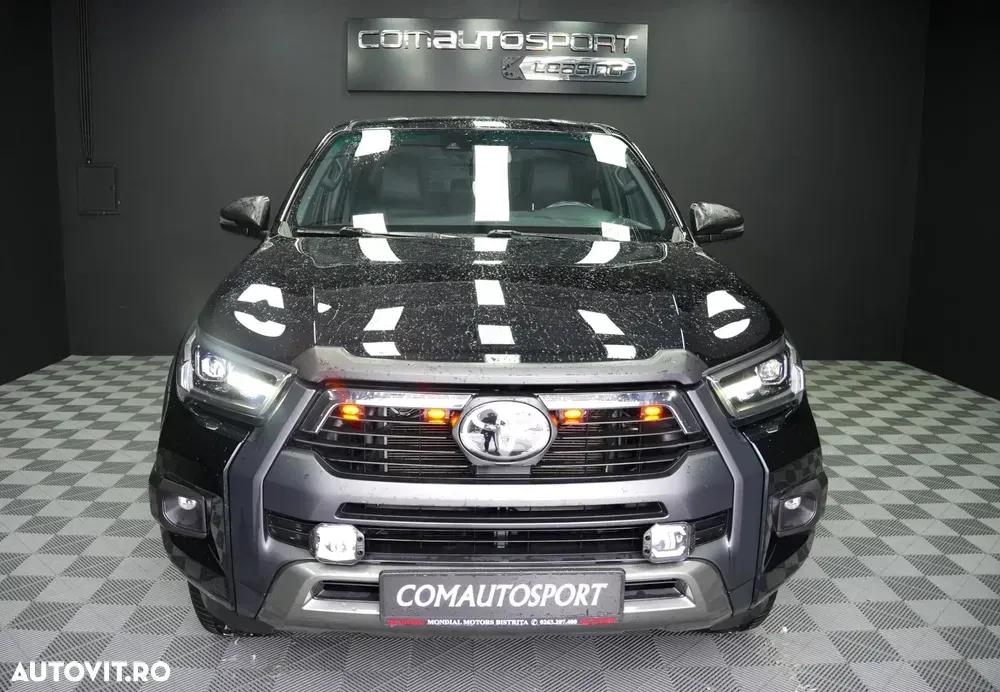 Toyota Hilux VIII 2.8D 204CP 4x4 Double Cab AT Invincible — imagine 2