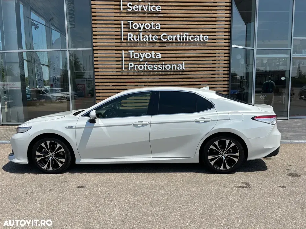 Toyota Camry 2.5 Exclusive — imagine 5