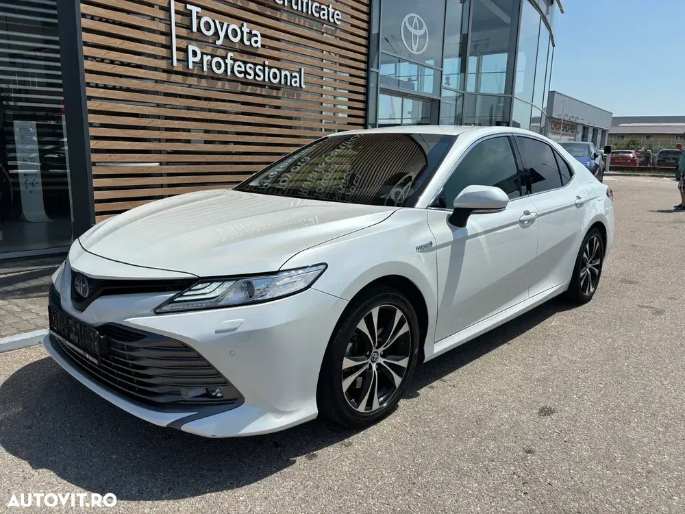 Toyota Camry 2.5 Exclusive — imagine 2